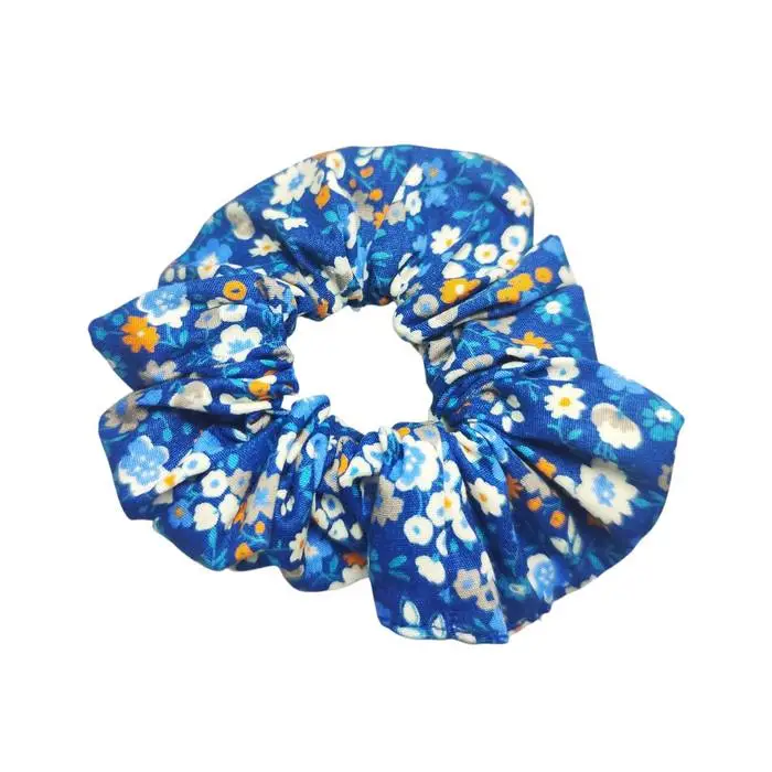 Scrunchie floreale blu Scrunchie floreale blu