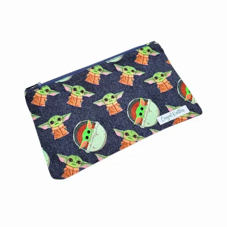 Astuccio Baby Yoda blue jeans